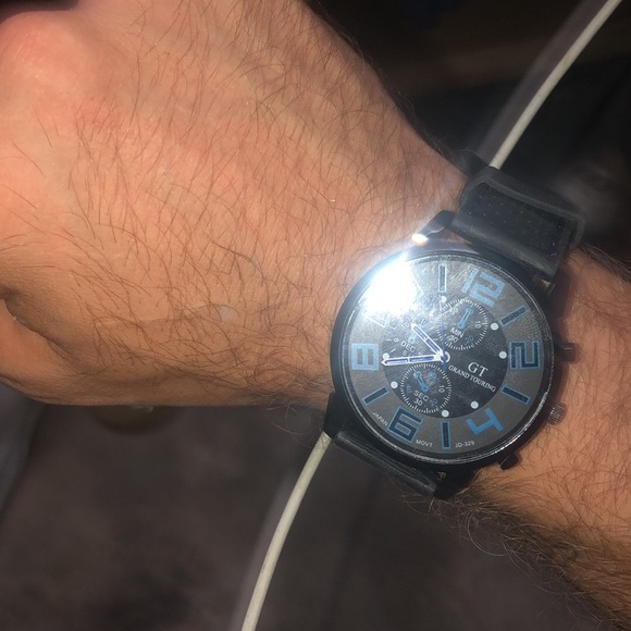 GT watch - Picture 3 of 3